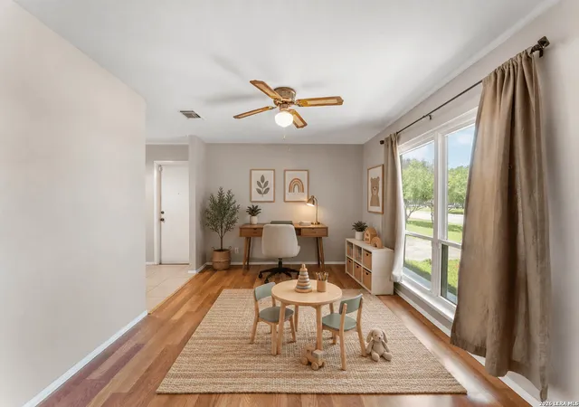 Photo 3 of Single family home for sale at 1060 Richmond, Schertz, TX 78154 | MLS# 2003052 | Listing updated on 2026-09-09