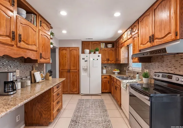 Photo 3 of Single family home for sale at 1060 Richmond, Schertz, TX 78154 | MLS# 2003052 | Listing updated on 2026-09-09