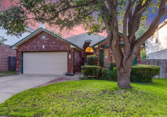 Photo 3 of Sale Pending at 2027 Chittim Trail Dr, San Antonio, TX 78232 | MLS# 2003297 | Listing updated on 2026-09-26