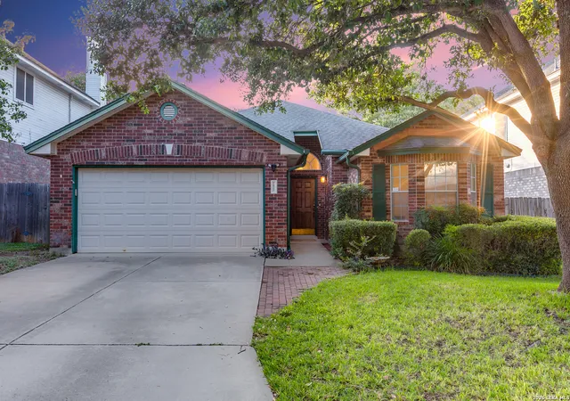Photo 3 of Sale Pending at 2027 Chittim Trail Dr, San Antonio, TX 78232 | MLS# 2003297 | Listing updated on 2026-09-26