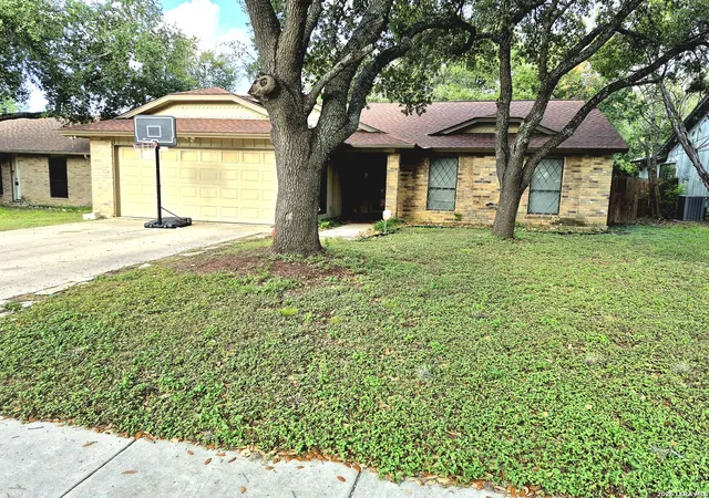Photo 4 of Single family home for sale at 7161 Webbwood Way, San Antonio, TX 78250 | MLS# 2005078 | Listing updated on 2026-09-12