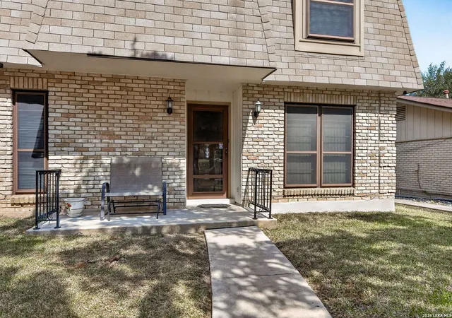 Photo 3 of Single family home for sale at 606 Cordoba Dr, Universal City, TX 78148 | MLS# 2006154 | Listing updated on 2026-09-21