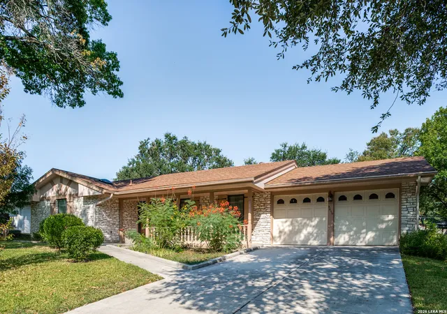 Photo 2 of Sale Pending at 3619 Windgap Dr, San Antonio, TX 78230 | MLS# 2007451 | Listing updated on 2026-09-25