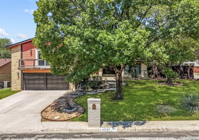 Photo 3 of Single family home for sale at 14047 Quarles St, San Antonio, TX 78247 | MLS# 2008023 | Listing updated on 2026-09-08