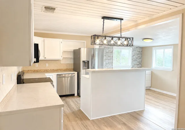 Photo 2 of Single family home for sale at 1089 High Point, Spring Branch, TX 78070 | MLS# 2008792 | Listing updated on 2026-09-12