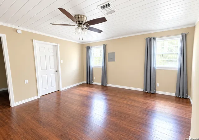 Photo 4 of Single family home for sale at 1089 High Point, Spring Branch, TX 78070 | MLS# 2008792 | Listing updated on 2026-09-12
