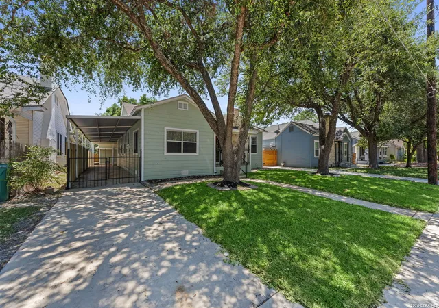 Photo 2 of Single family home for sale at 1722 W Mistletoe, San Antonio, TX 78201 | MLS# 2009034 | Listing updated on 2026-10-28