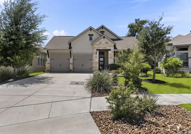 Photo 1 of Single family home for sale at 105 Maravillas, Boerne, TX 78006 | MLS# 2009633 | Listing updated on 2026-09-27