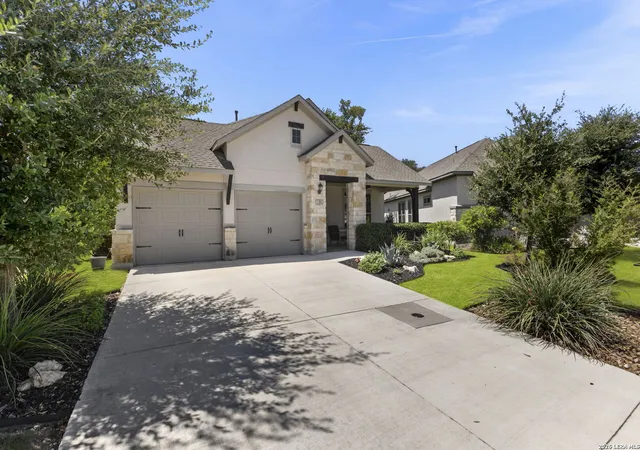 Photo 3 of Single family home for sale at 105 Maravillas, Boerne, TX 78006 | MLS# 2009633 | Listing updated on 2026-09-27