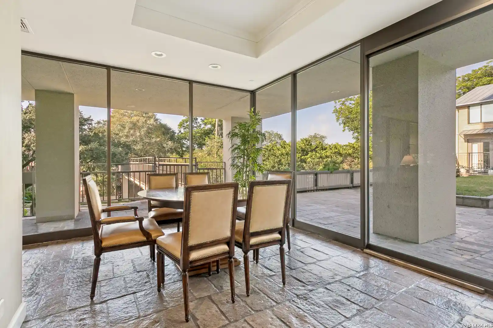 Listing Photo 45 - Condo for sale in 4001 N New Braunfels Ave located at 4001 N New Braunfels Ave, San Antonio, TX 78209 - Unit #404