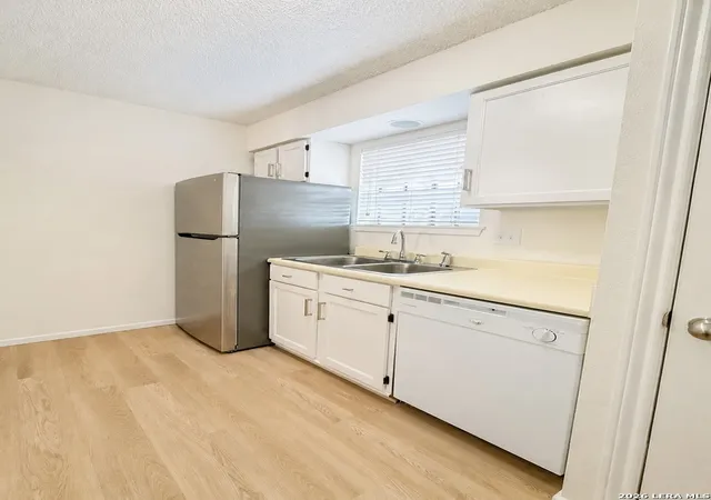 Photo 3 of Condo for sale at 13018 Heimer Rd #609, San Antonio, TX 78216 | MLS# 2012034 | Listing updated on 2026-09-12