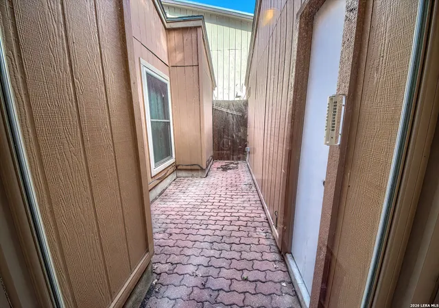Photo 31 of Single family home for sale at 4334 Hollow Hl Dr, San Antonio, TX 78217 | MLS# 2012979 | Listing updated on 2026-09-23