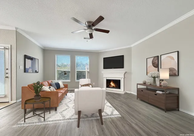Photo 2 of Single family home for sale at 584 Saddlehorn Way, Cibolo, TX 78108 | MLS# 2013020 | Listing updated on 2026-09-14