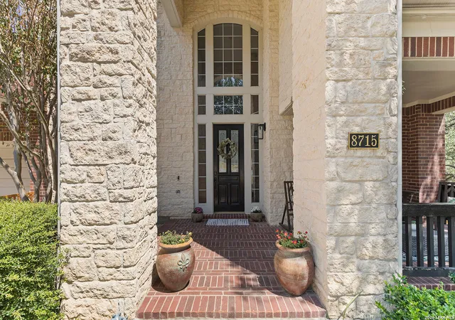 Photo 2 of Single family home for sale at 8715 Timberland Trl, Boerne, TX 78015 | MLS# 2013021 | Listing updated on 2026-09-10