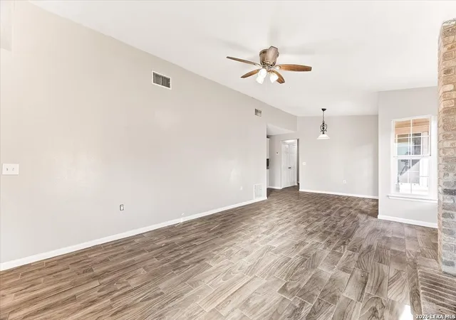 Photo 4 of Single family home for sale at 7906 Laurel Bnd, San Antonio, TX 78250 | MLS# 2013033 | Listing updated on 2026-09-19