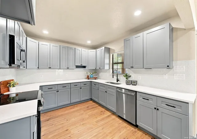 Photo 4 of Single family home for sale at 2410 Lee Hall, San Antonio, TX 78201 | MLS# 2013035 | Listing updated on 2026-09-12