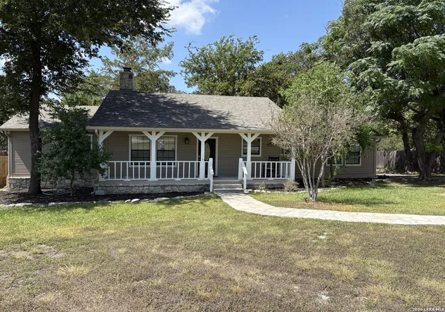 Photo 3 of Single family home for sale at 135 Woodland, Boerne, TX 78006 | MLS# 2013052 | Listing updated on 2026-09-25