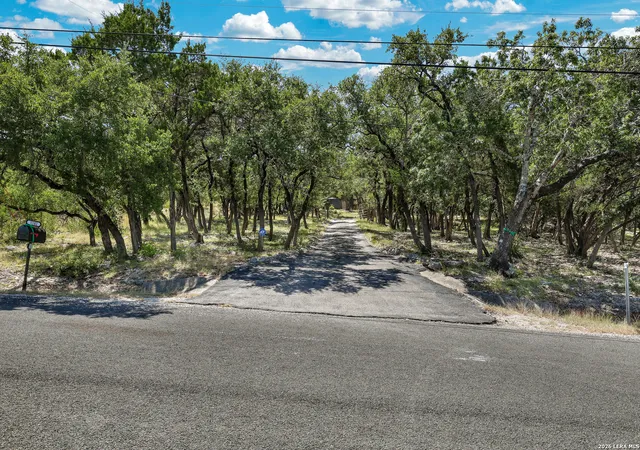 Photo 1 of Single family home for sale at 1202 Flagstone Dr, San Antonio, TX 78260 | MLS# 2013063 | Listing updated on 2026-09-08