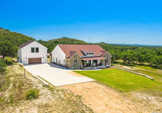 Photo 2 of Single family home for sale at 147 Gray Wolf, Blanco, TX 78606 | MLS# 2013095 | Listing updated on 2026-09-12