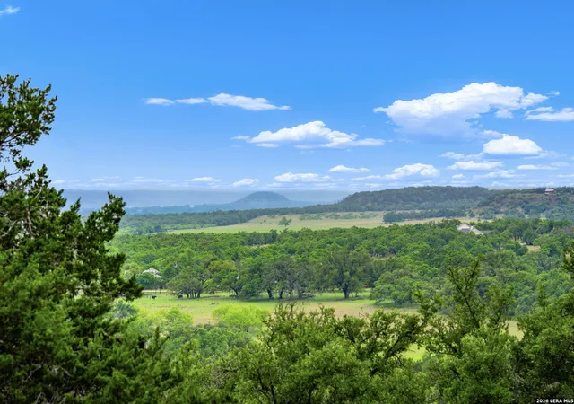 Photo 4 of Single family home for sale at 7625 N State Hwy 16, Fredericksburg, TX 78624 | MLS# 2013110 | Listing updated on 2026-09-12