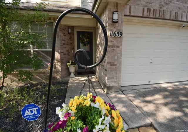 Photo 3 of Single family home for sale at 11659 Wood Hbr, San Antonio, TX 78249 | MLS# 2013122 | Listing updated on 2026-09-13