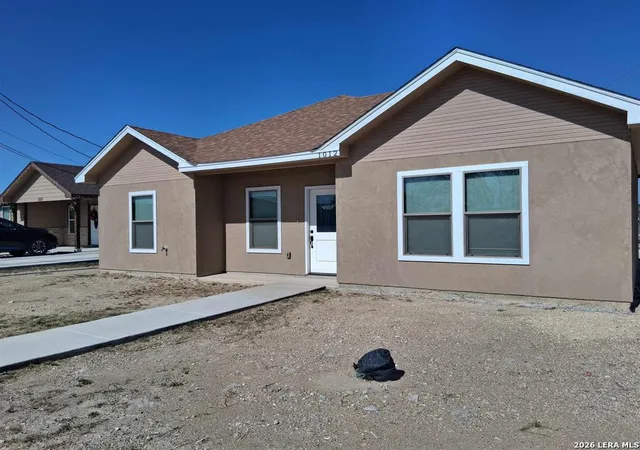 Photo 1 of Single family home for sale at 1012 E Bowie St, Del Rio, TX 78840 | MLS# 2013126 | Listing updated on 2026-09-18