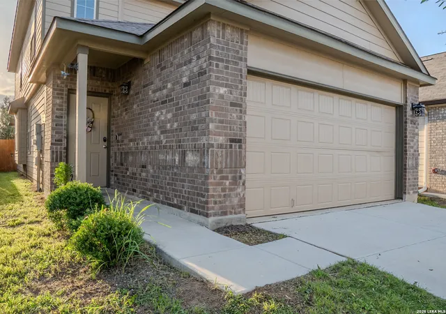 Photo 2 of Single family home for sale at 10563 Green Rock Dr, San Antonio, TX 78223 | MLS# 2013137 | Listing updated on 2026-09-12