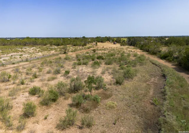 Photo 4 of Single family home for sale at 4054 Fm 466, Seguin, TX 78155 | MLS# 2013198 | Listing updated on 2026-09-12