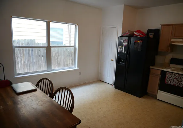 Photo 3 of Sale Pending at 22027 Goldcrest Run, San Antonio, TX 78260 | MLS# 2013216 | Listing updated on 2026-09-14