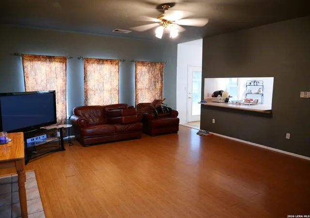 Photo 4 of Sale Pending at 22027 Goldcrest Run, San Antonio, TX 78260 | MLS# 2013216 | Listing updated on 2026-09-14