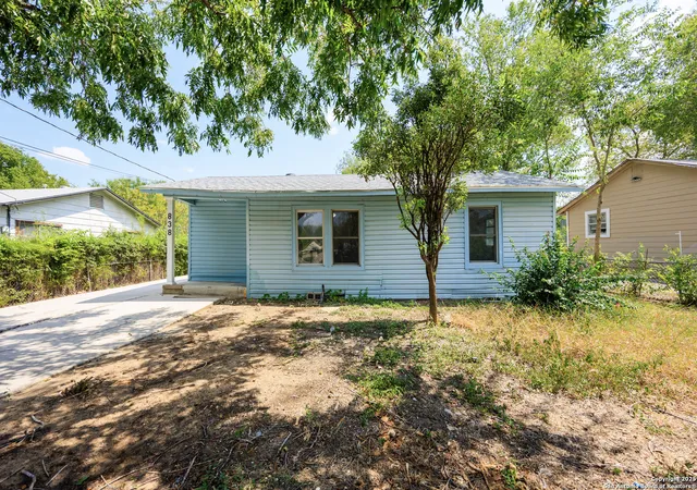 Photo 3 of Single family home for sale at 838 Southwest 39th St, San Antonio, TX 78237 | MLS# 2013222 | Listing updated on 2026-09-12