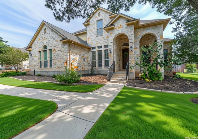 Photo 1 of Sale Pending at 263 Hamburg Ave, New Braunfels, TX 78132 | MLS# 2013236 | Listing updated on 2026-09-09
