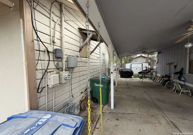 Photo 4 of Single family home for sale at 1912 San Carlos, San Antonio, TX 78207 | MLS# 2013254 | Listing updated on 2026-09-12