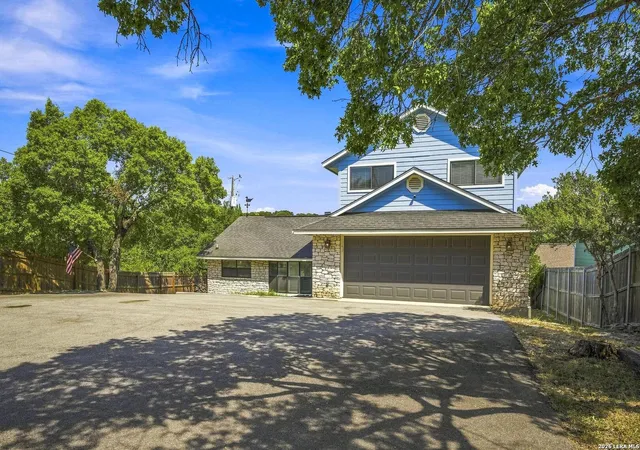 Photo 2 of Single family home for sale at 393 Nancy Dr, Canyon Lake, TX 78133 | MLS# 2013260 | Listing updated on 2026-09-12