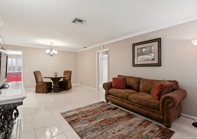 Photo 2 of Condo for sale at 5359 Fredericksburg Rd #610, San Antonio, TX 78229 | MLS# 2013263 | Listing updated on 2026-09-12