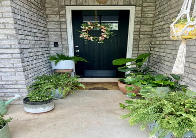 Photo 3 of Single family home for sale at 9010 Veranda Ct, San Antonio, TX 78250 | MLS# 2013280 | Listing updated on 2026-09-19