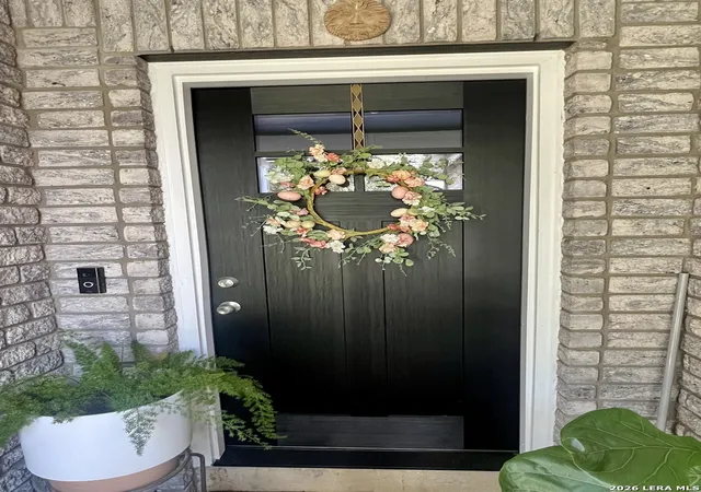 Photo 3 of Single family home for sale at 9010 Veranda Ct, San Antonio, TX 78250 | MLS# 2013280 | Listing updated on 2026-09-19