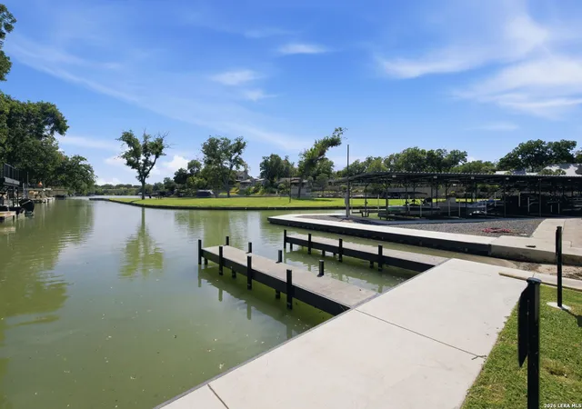 Photo 4 of Single family home for sale at 195 Las Brisas Blvd, Seguin, TX 78155 | MLS# 2013301 | Listing updated on 2026-09-16