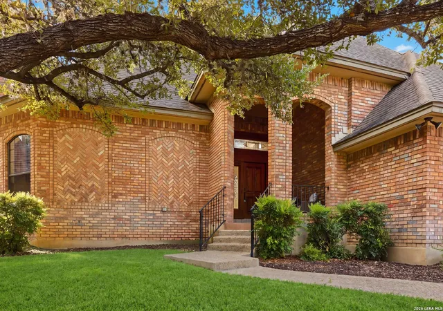 Photo 1 of Single family home for sale at 2806 Squaw Crk Dr, San Antonio, TX 78230 | MLS# 2013328 | Listing updated on 2026-09-17