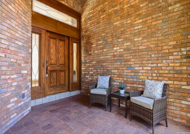 Photo 3 of Single family home for sale at 2806 Squaw Crk Dr, San Antonio, TX 78230 | MLS# 2013328 | Listing updated on 2026-09-17