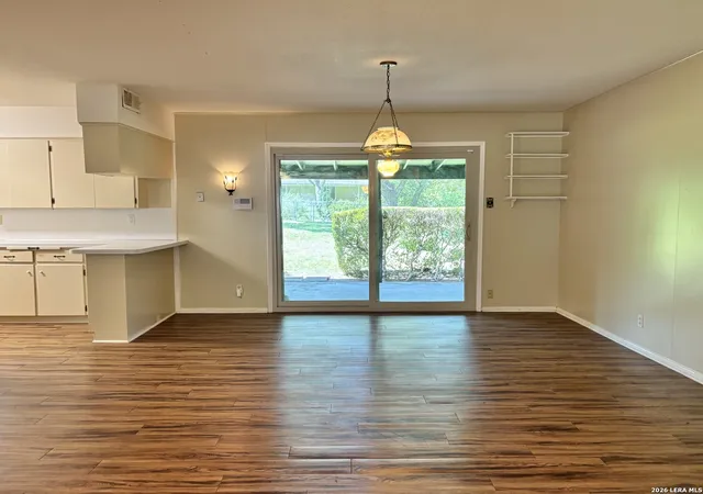 Photo 4 of Single family home for sale at 119 Northaven Dr, San Antonio, TX 78229 | MLS# 2013350 | Listing updated on 2026-09-18