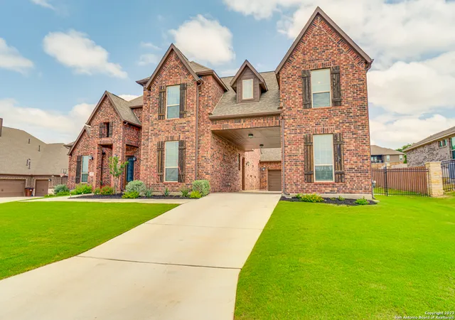 Photo 3 of Single family home for sale at 531 Lilly Blf, Castroville, TX 78009 | MLS# 2013370 | Listing updated on 2026-09-13