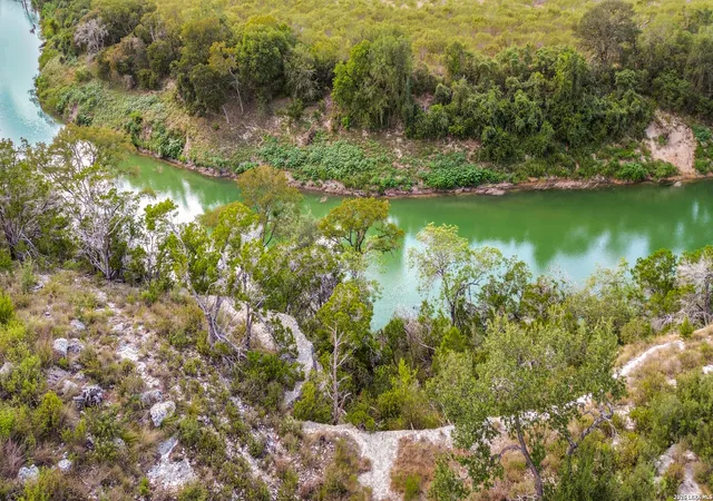 Photo 3 of Land for sale at 937 Blueridge Vw, Canyon Lake, TX 78133 | MLS# 2013459 | Listing updated on 2026-09-13