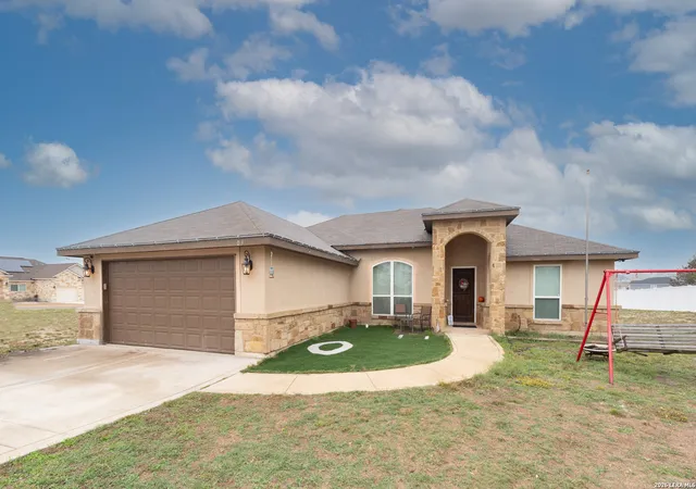 Photo 1 of Single family home for sale at 103 Muirfield, La Vernia, TX 78121 | MLS# 2013484 | Listing updated on 2026-09-13