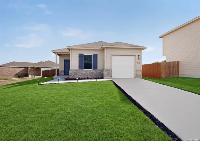Photo 2 of Single family home for sale at 7428 Capstone Rdg, San Antonio, TX 78244 | MLS# 2013486 | Listing updated on 2026-09-16