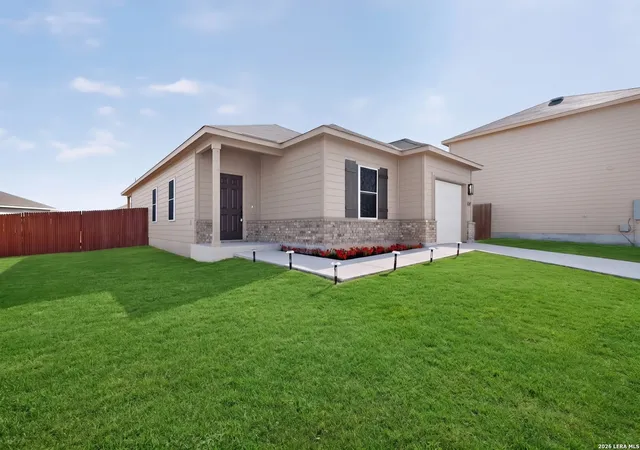 Photo 3 of Single family home for sale at 7428 Capstone Rdg, San Antonio, TX 78244 | MLS# 2013486 | Listing updated on 2026-09-16