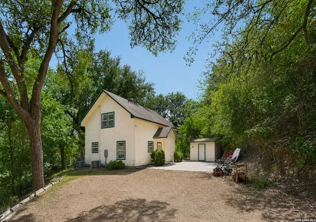 Photo 1 of Single family home for sale at 312 County Rd 471, Gonzales, TX 78629 | MLS# 2013542 | Listing updated on 2026-09-11