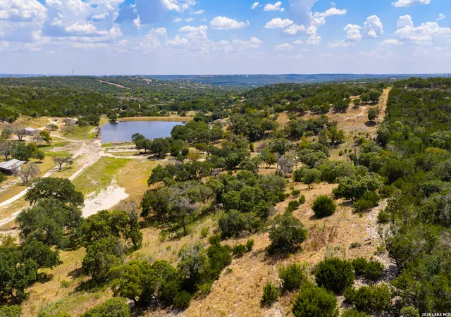 Photo 2 of Single family home for sale at 190 Enchanted Valley Rd, Kerrville, TX 78028 | MLS# 2013554 | Listing updated on 2026-09-13