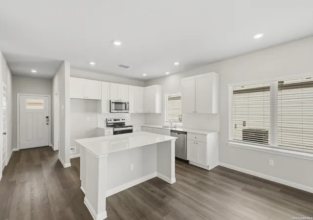 Photo 3 of Single family home for sale at 8426 Smithers Ave, San Antonio, TX 78252 | MLS# 2013586 | Listing updated on 2026-09-13