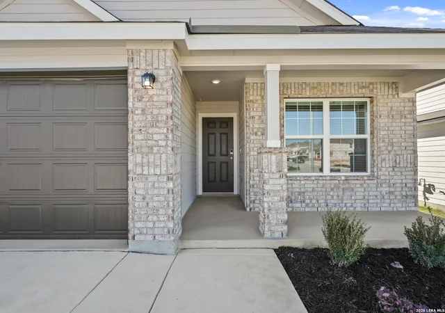Photo 2 of Single family home for sale at 118 High Fence Rd, San Antonio, TX 78245 | MLS# 2013591 | Listing updated on 2026-09-13